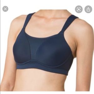 NWT Brooks Luna Navy Moving Comfort Collection 38C